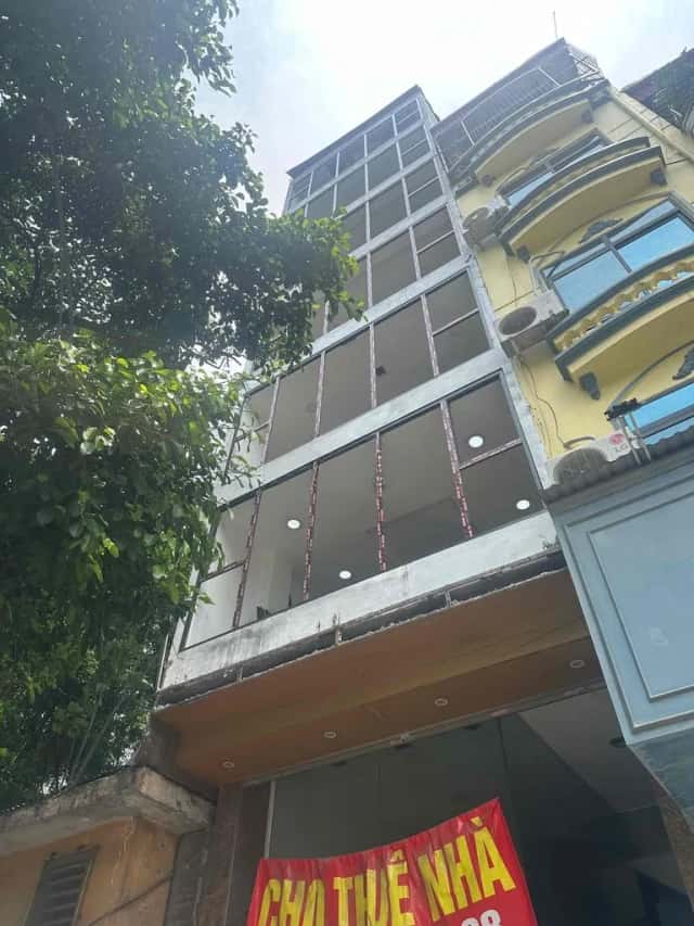 Cho thuê nhà mặt tiền Phố Trần Bình Trọng Hai Bà Trưng, Hà Nội – 12 phòng ngủ, giá 85 triệu Cho thuê nhà mặt tiền Phố Trần Bình Trọng Hai Bà Trưng, Hà Nội – 12 phòng ngủ, giá 85 triệu