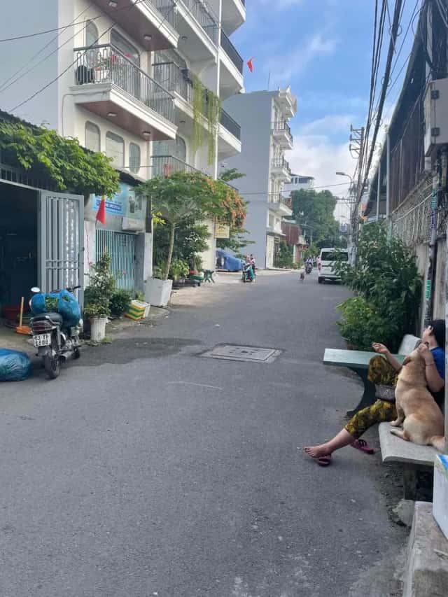 Cho thuê nhà hẻm Đường Phan Văn Hớn Quận 12, TP.HCM – 2 phòng ngủ, giá 5.5 triệu