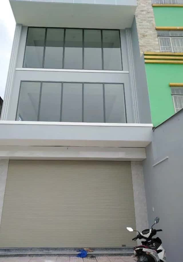 Cho thuê nhà hẻm Cách Mạng Tháng Tám Quận 10, TP.HCM – 5 phòng ngủ, giá 21 triệu