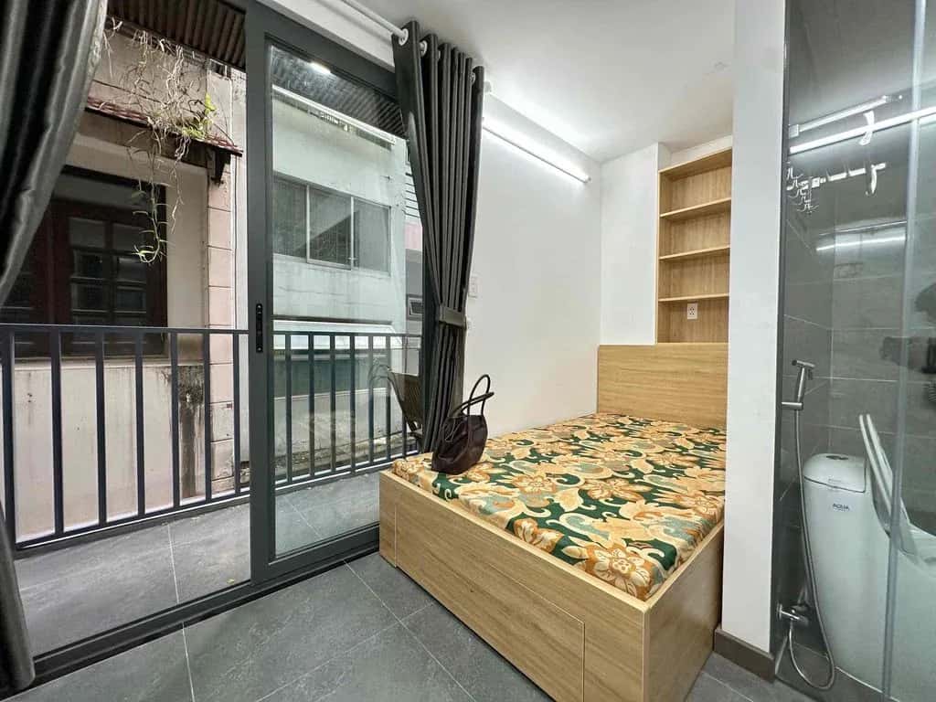 Cho thuê căn hộ dịch vụ Đường Số 5 Cư Xá Đô Thành Quận 3, TP.HCM – 1 phòng ngủ, giá 7 triệu
