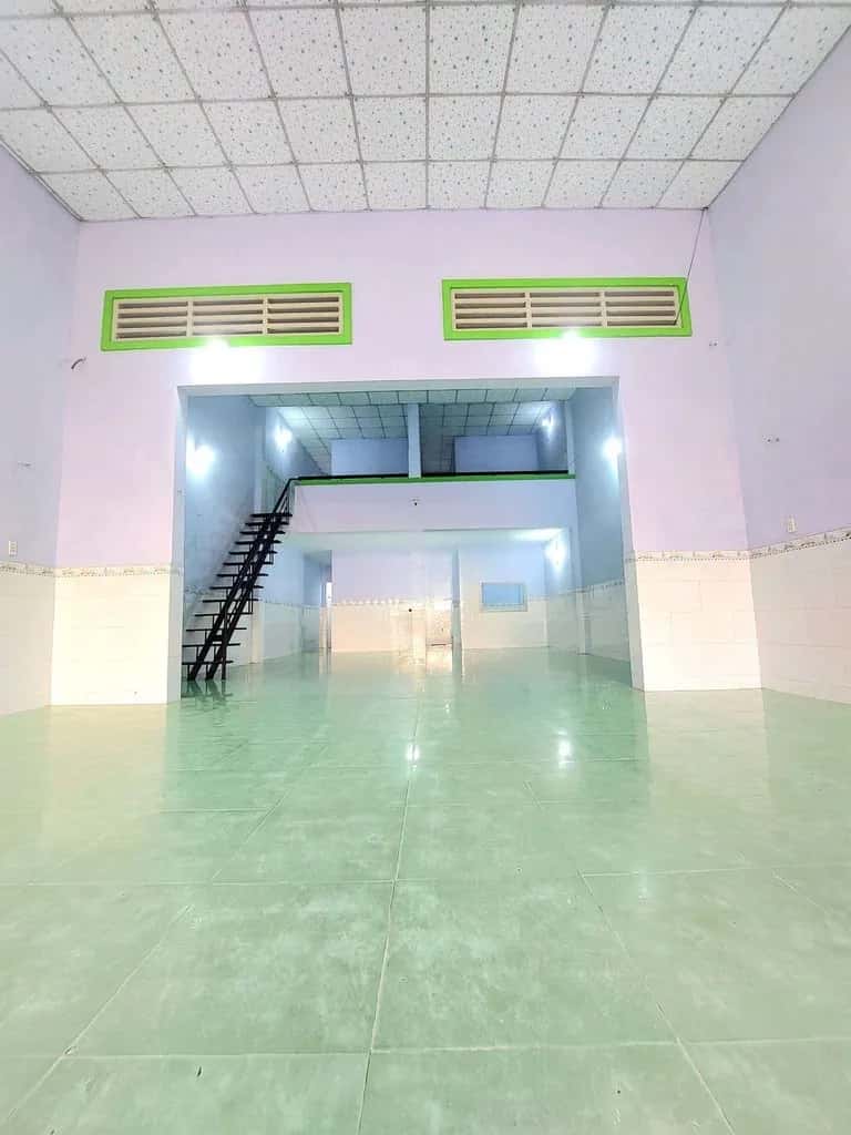 Cho thuê nhà mặt tiền Trịnh Thị Miếng Tổ 44 ấp Thới tứ Huyện Hóc Môn, TP.HCM – 4 phòng ngủ, giá 12 triệu