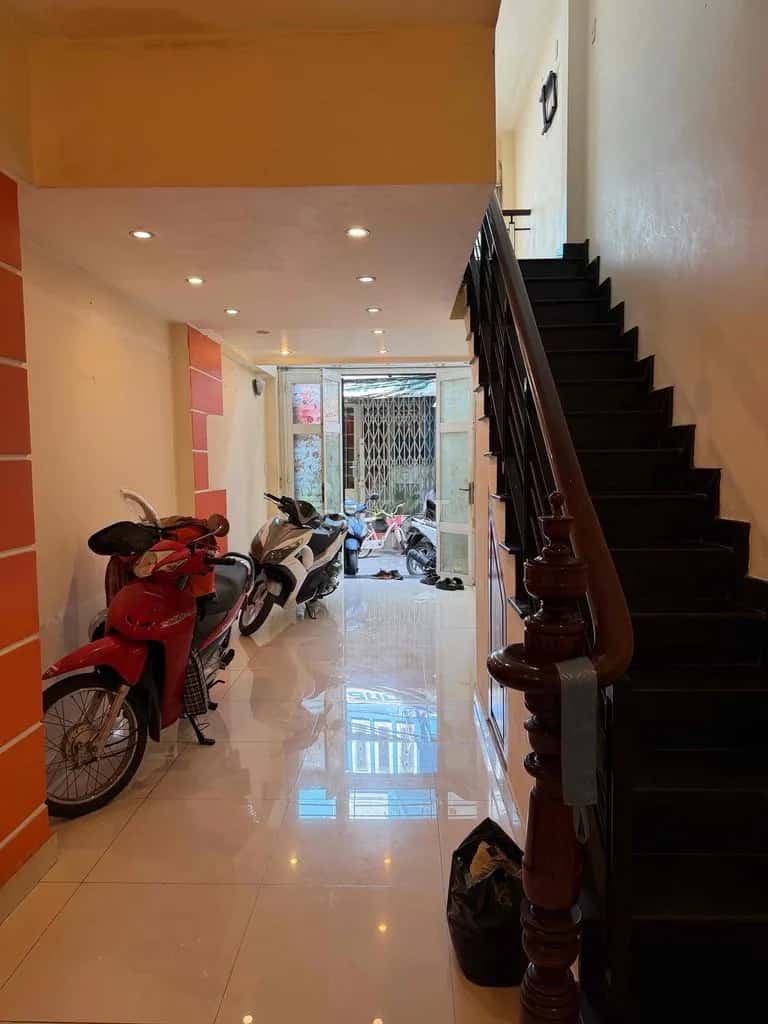 Cho thuê nhà hẻm Đường Số 7 Quận 3, TP.HCM – 4 phòng ngủ, giá 15 triệu