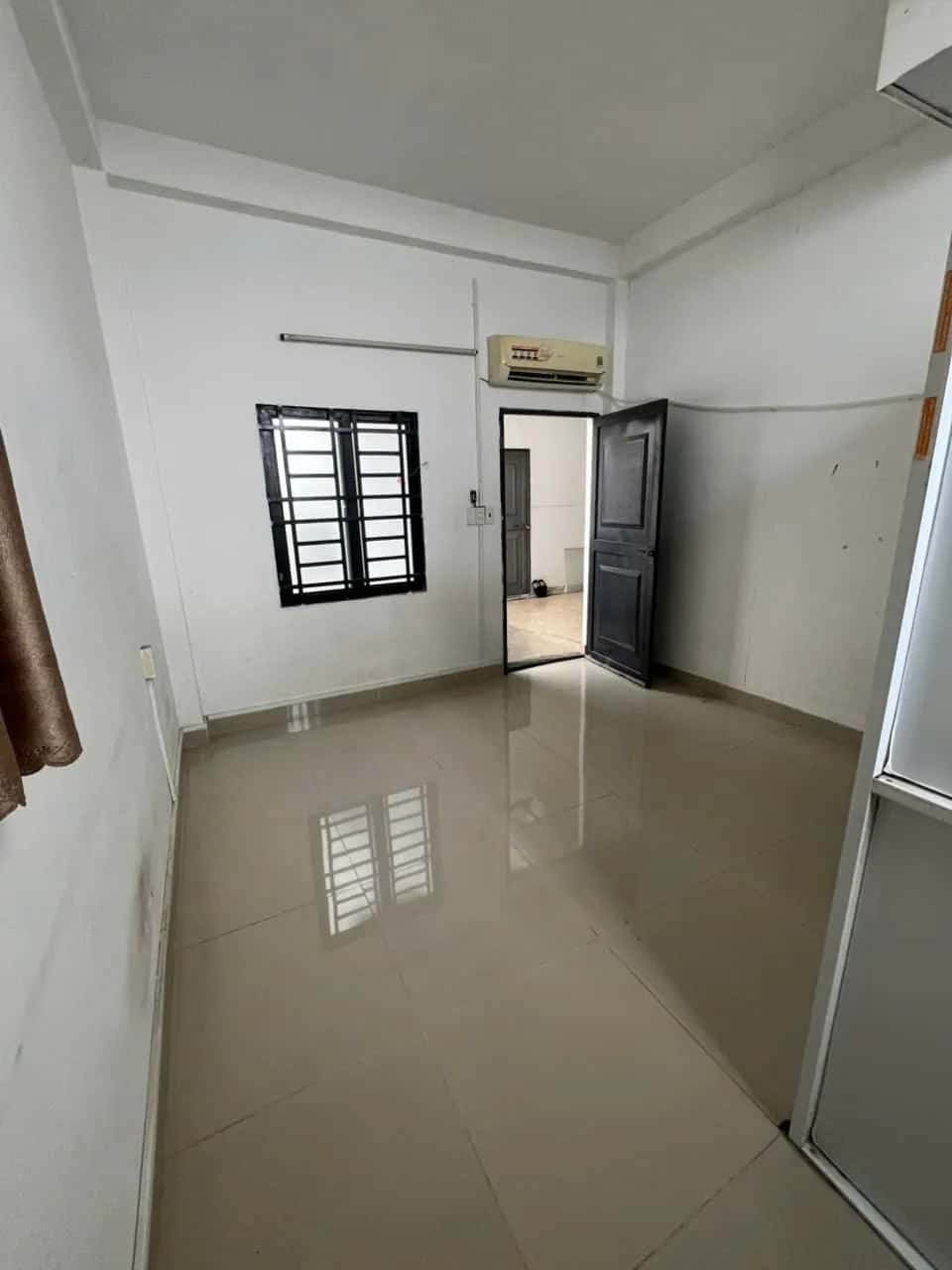 Cho thuê phòng trọ Đường Võ Thị Nhờ Tân Thuận, TP.HCM – 1 phòng ngủ, giá 2.6 triệu