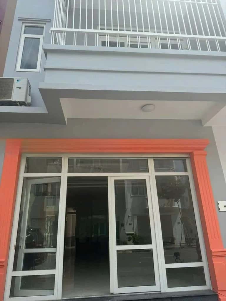 Cho thuê nhà hẻm Lương Thế Vinh Thủ Dầu Một, Ho Chi Minh – 4 phòng ngủ, giá 18 triệu