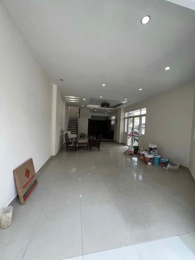 Cho thuê nhà mặt tiền Đường số 53 Quận Bình Tân, TP.HCM – 6 phòng ngủ, giá 18 triệu