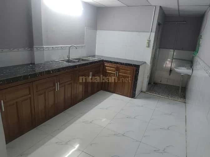 Cho thuê nhà hẻm Quốc lộ 22 Hóc Môn, TP.HCM – 2 phòng ngủ, giá 4.5 triệu