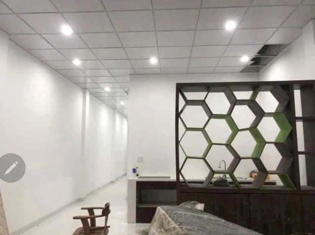 Cho thuê nhà mặt tiền bùi Kỷ Hoa Cuong, Da Nang – 2 phòng ngủ, giá 11 triệu