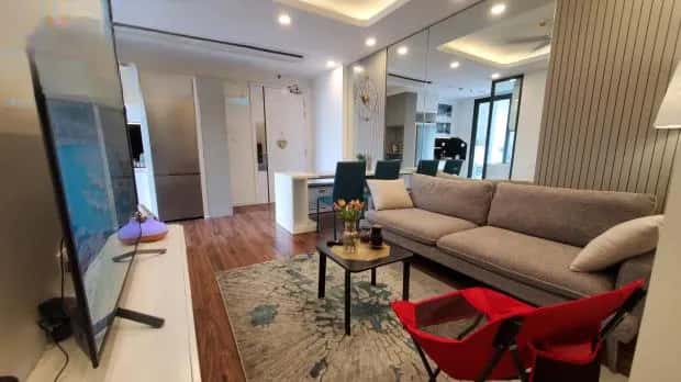 Cho thuê căn hộ chung cư Long Biên, Hà Nội – 2 phòng ngủ, giá 6.5 triệu