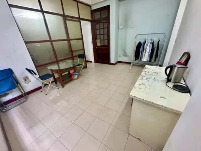 Cho thuê căn hộ chung cư Đường Hồng Hà Hoàn Kiếm, Hà Nội – 1 phòng ngủ, giá 5 triệu