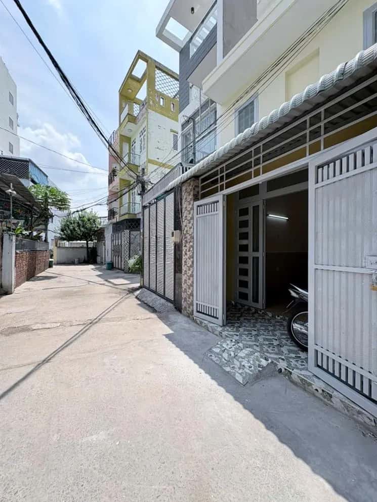 Cho thuê nhà hẻm Nguyễn Thị Định Quận 2, TP.HCM – 3 phòng ngủ, giá 8 triệu