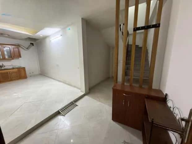 Cho thuê nhà hẻm La Thành Đống Đa, Hà Nội – 4 phòng ngủ, giá 12 triệu