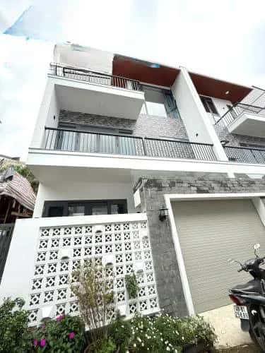 Cho thuê nhà hẻm Vạn Thành Thành phố Đà Lạt, Lâm Đồng – 6 phòng ngủ, giá 15 triệu