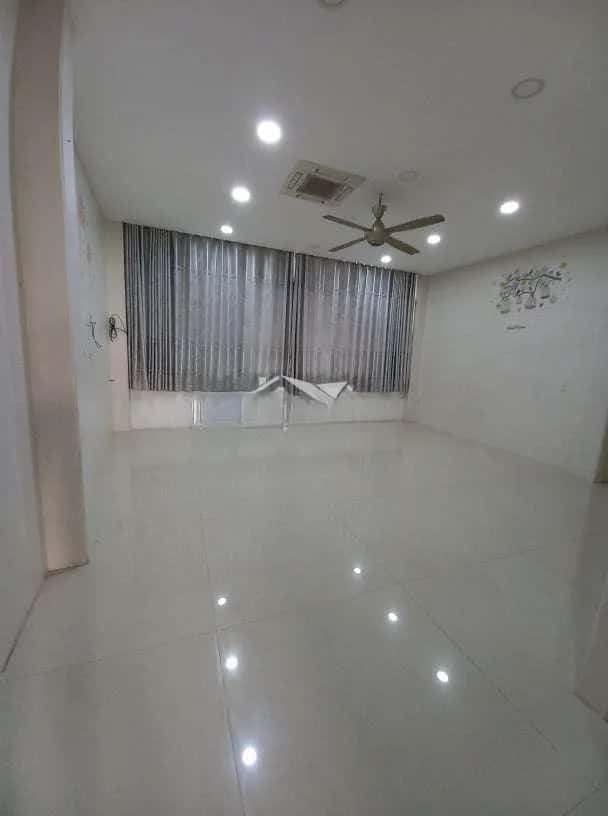 Cho thuê nhà hẻm Quận 10, TP.HCM – giá 8 triệu