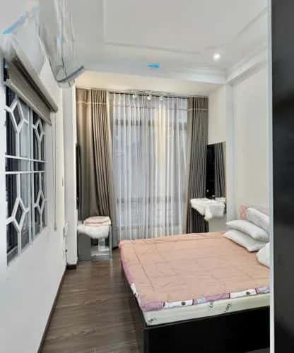 Cho thuê nhà hẻm Hồ Hảo Hớn Quận 1, TP.HCM – 2 phòng ngủ, giá 14 triệu