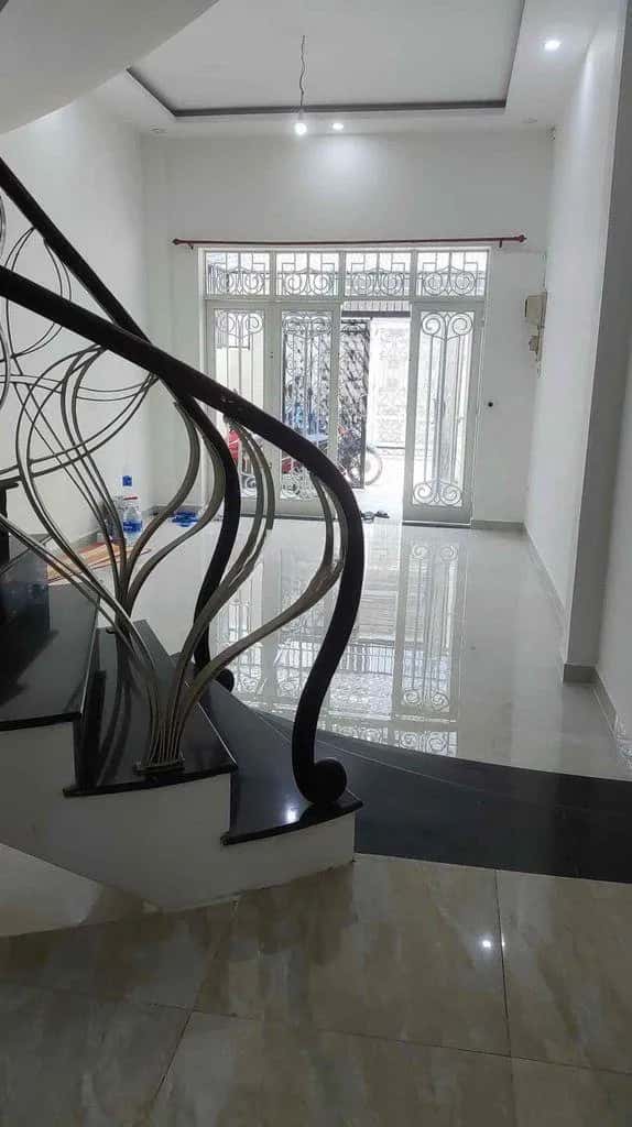Cho thuê nhà hẻm Phan Xích Long Quận Phú Nhuận, TP.HCM – 5 phòng ngủ, giá 18 triệu