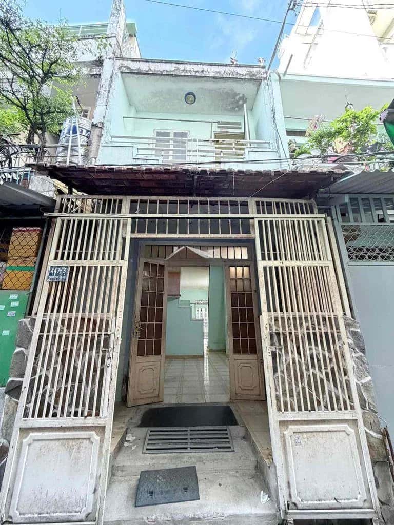 Cho thuê nhà mặt tiền Hưng Phú Quận 8, TP.HCM – 2 phòng ngủ, giá 8.5 triệu