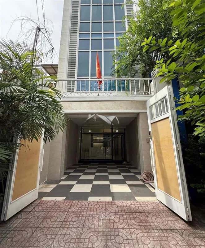 Cho thuê nhà hẻm Quốc lộ 13 Quận Bình Thạnh, TP.HCM – 4 phòng ngủ, giá 30 triệu