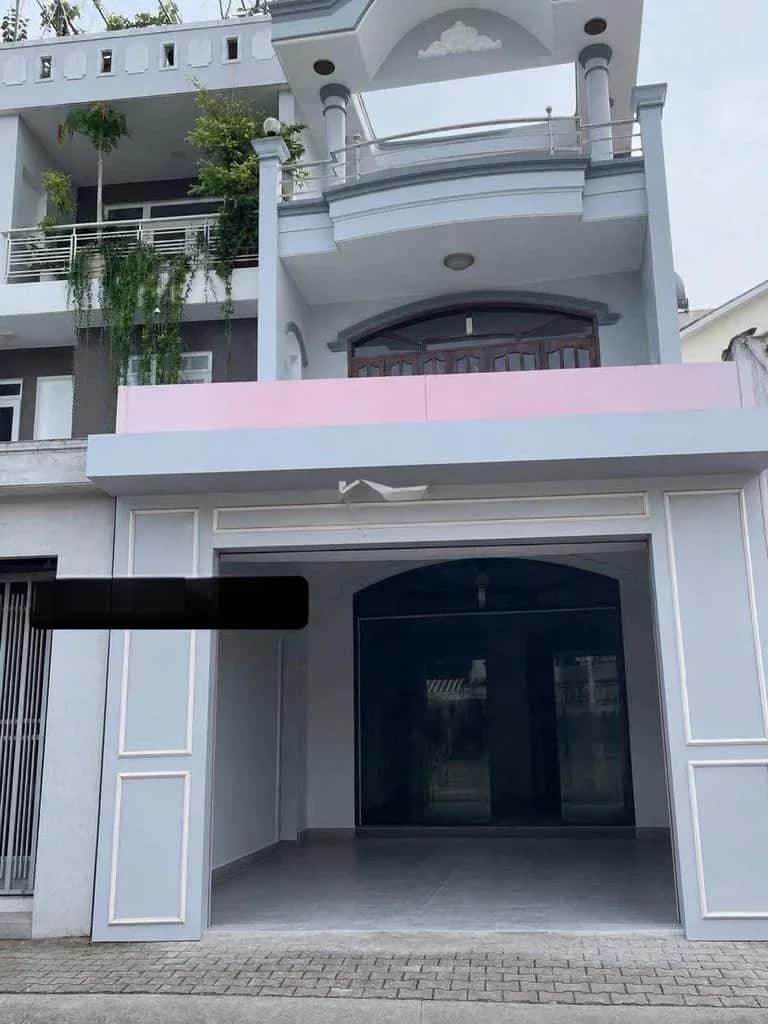 Cho thuê nhà mặt tiền ngã tư thủ Đức Quận 9 cũ, TP. Thủ Đức – 5 phòng ngủ, giá 25 triệu