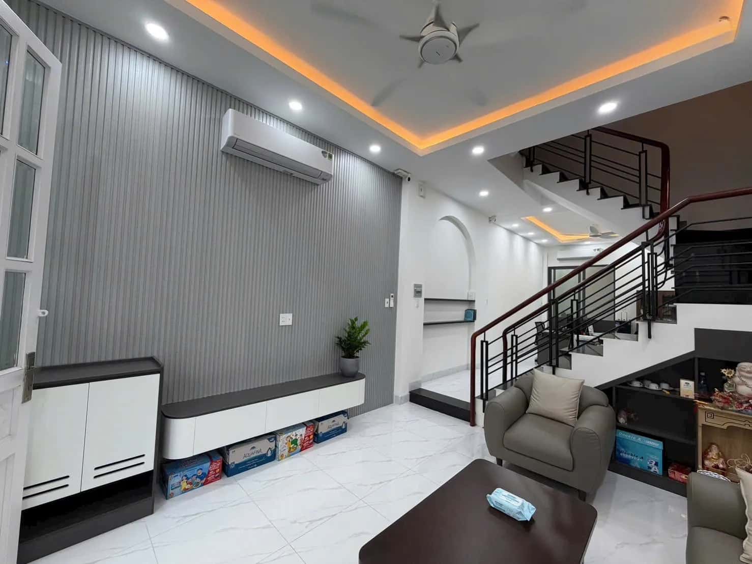 Bán nhà hẻm Đường Âu Cơ Quận Tân Bình, TP.HCM – 4 phòng ngủ, giá 9.2 tỷ