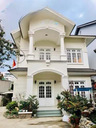 Cho thuê nhà hẻm Hùng Vương Thành phố Đà Lạt, Lâm Đồng – 8 phòng ngủ, giá 18 triệu