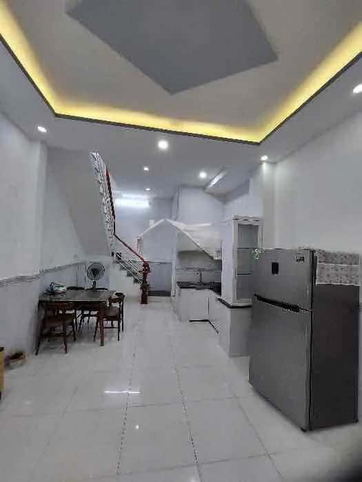 Cho thuê nhà hẻm Lê Văn Lương Quận 7, TP.HCM – 2 phòng ngủ, giá 8 triệu