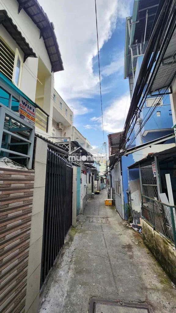Cho thuê nhà hẻm Nguyễn Văn Quỳ Quận 7, TP.HCM – 2 phòng ngủ, giá 8 triệu