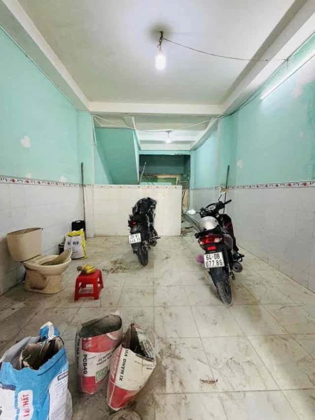Cho thuê nhà hẻm Quận 6, TP.HCM – 3 phòng ngủ, giá 12 triệu