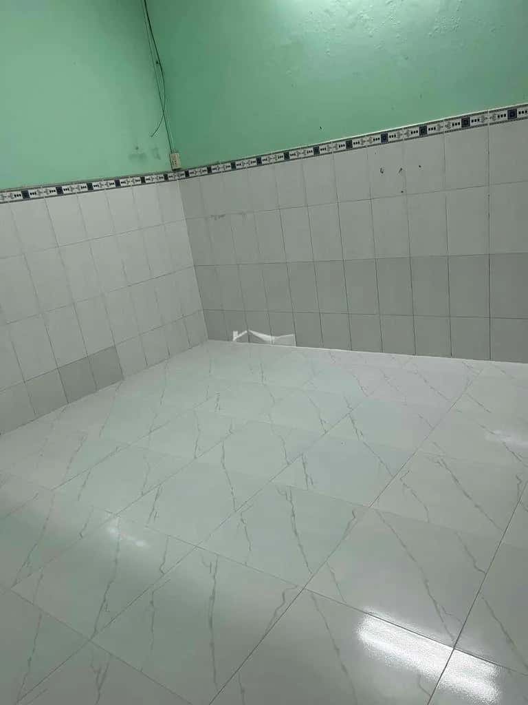 Cho thuê nhà hẻm Đường Bùi Thanh Khiết Huyện Bình Chánh, TP.HCM – 2 phòng ngủ, giá 4 triệu