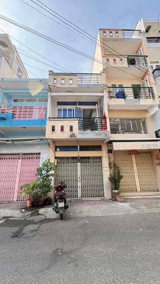 Cho thuê nhà hẻm Lạc Long Quân Quận 11, TP.HCM – giá 10.5 triệu
