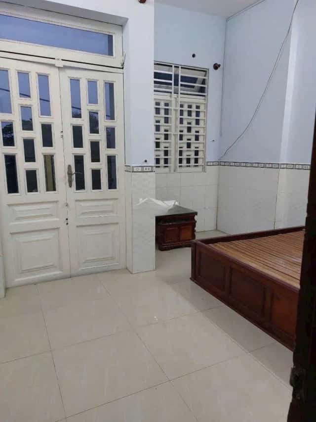 Cho thuê nhà hẻm Huyện Hóc Môn, TP.HCM – 2 phòng ngủ, giá 5.5 triệu