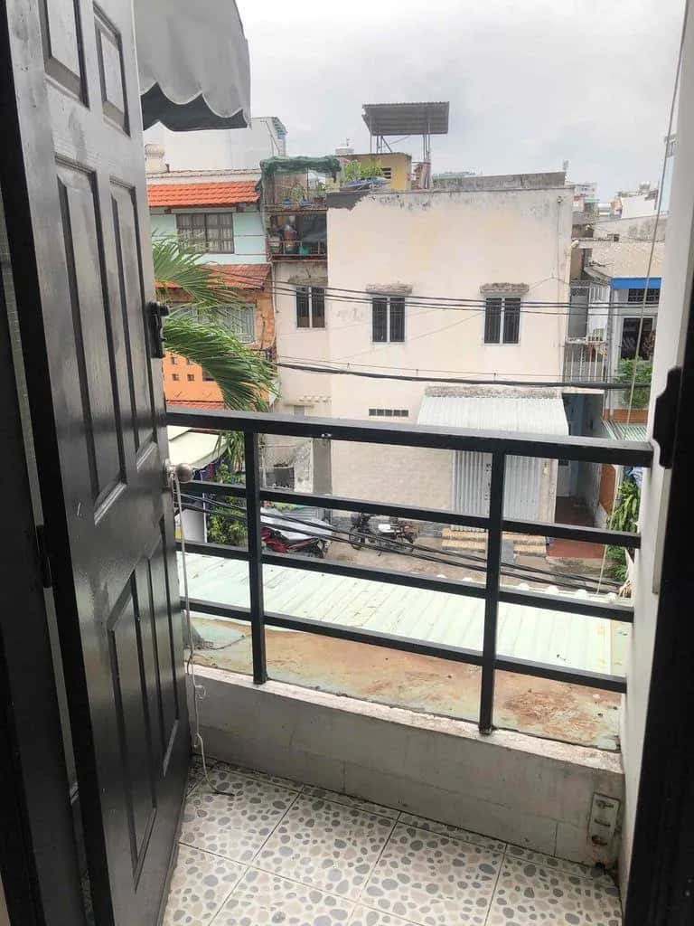 Cho thuê nhà mặt tiền Lê Thị Bạch Cát Quận 11, TP.HCM – giá 3.5 triệu