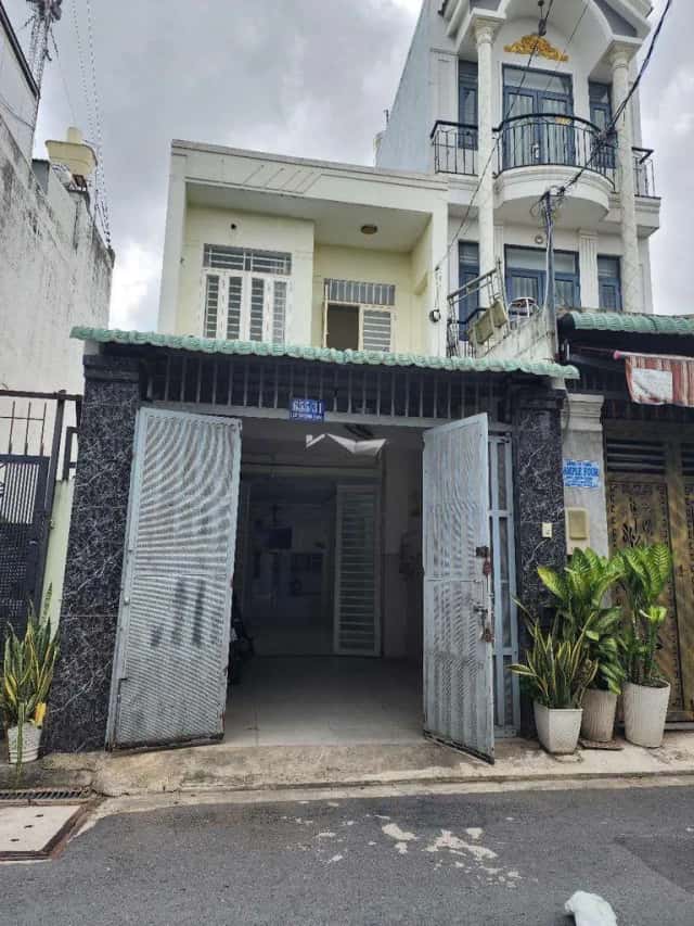 Cho thuê nhà hẻm Đường Lê Trọng Tấn Bình Tân, TP.HCM – 3 phòng ngủ, giá 10 triệu Cho thuê nhà hẻm Đường Lê Trọng Tấn Bình Tân, TP.HCM – 3 phòng ngủ, giá 10 triệu