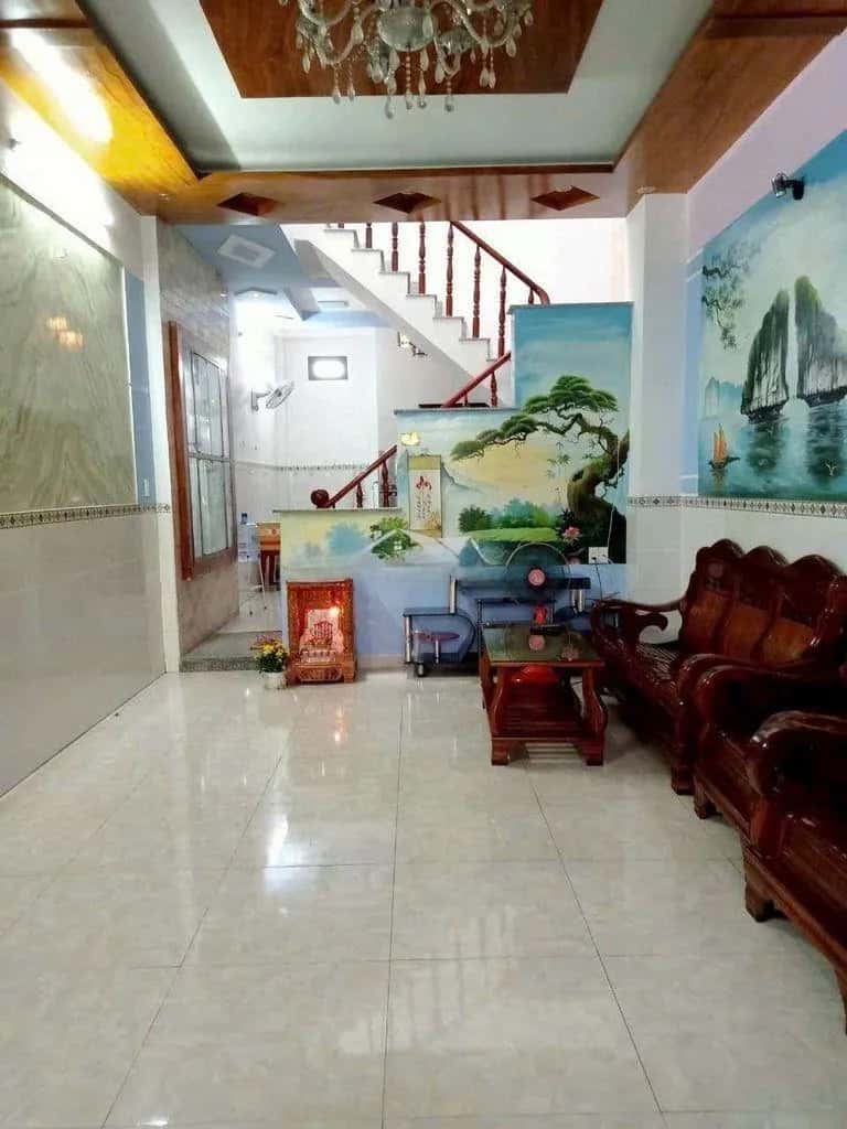 Cho thuê nhà hẻm chợ ngã Ba Bàu, chợ Trung Chánh Hóc Môn, TP.HCM – 3 phòng ngủ, giá 8 triệu