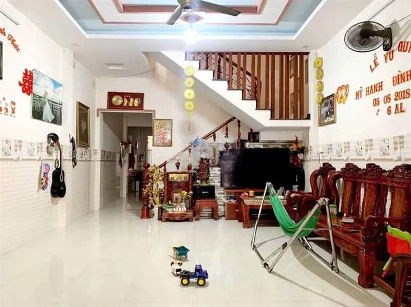 Cho thuê nhà mặt tiền Trung Tâm Trung Chánh Huyện Hóc Môn, TP.HCM – 4 phòng ngủ, giá 10 triệu
