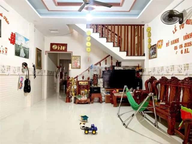 Cho thuê nhà mặt tiền Trung Tâm Trung Chánh Huyện Hóc Môn, TP.HCM – 4 phòng ngủ, giá 10 triệu Cho thuê nhà mặt tiền Trung Tâm Trung Chánh Huyện Hóc Môn, TP.HCM – 4 phòng ngủ, giá 10 triệu