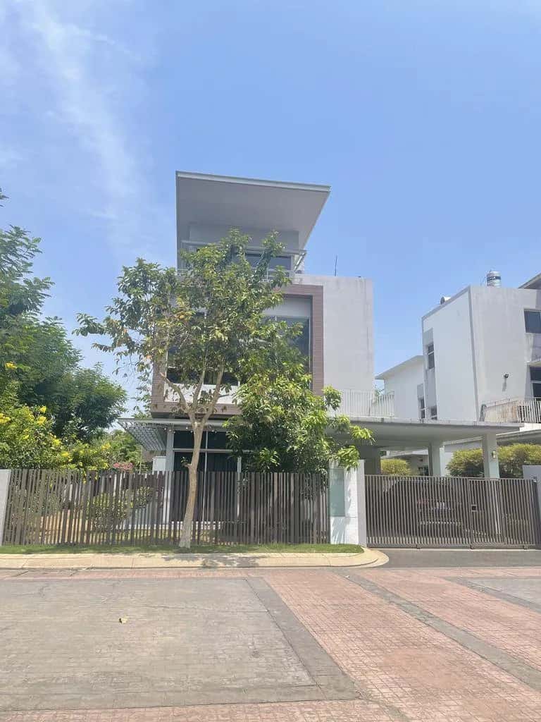Cho thuê nhà hẻm Quận 9 cũ, TP. Thủ Đức – 4 phòng ngủ, giá 54 triệu