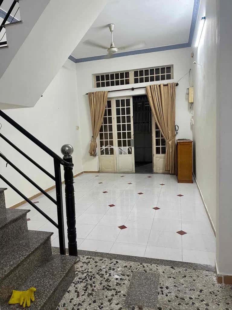Cho thuê nhà hẻm Cống Lỡ Quận Tân Bình, TP.HCM – 2 phòng ngủ, giá 8 triệu