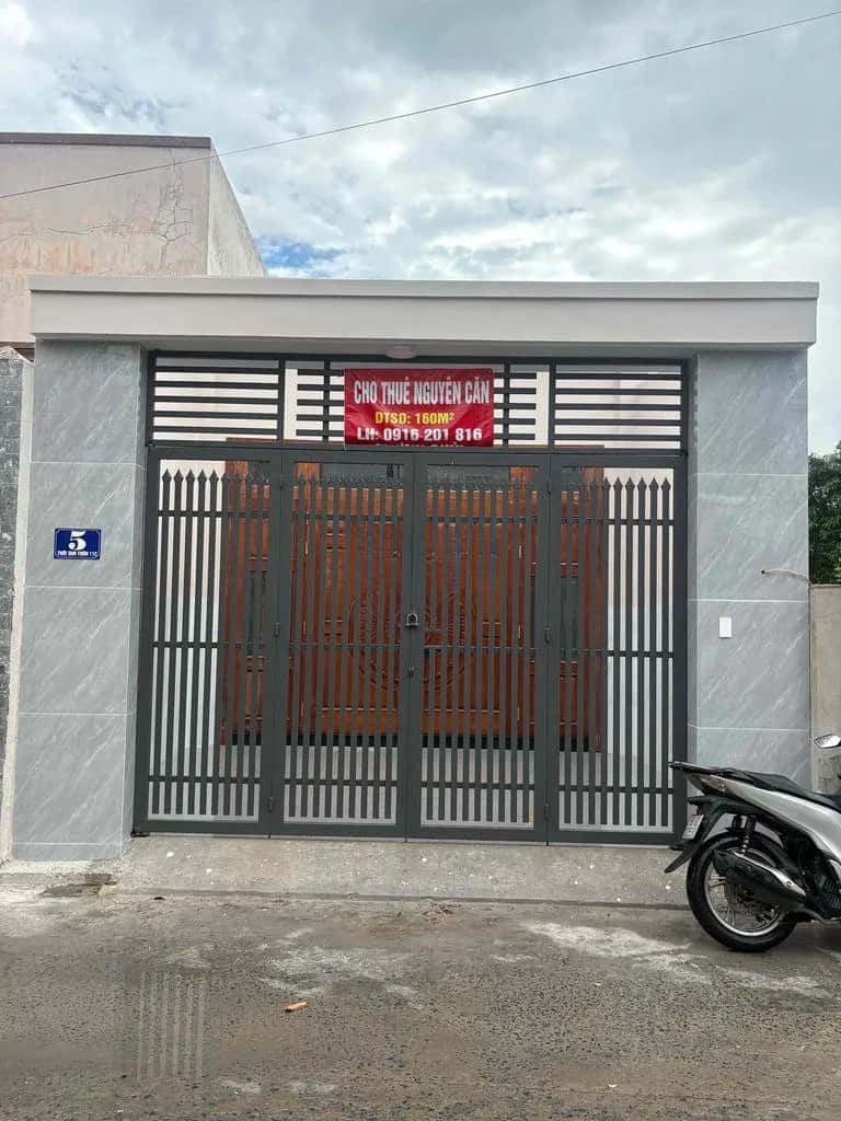 Cho thuê nhà hẻm Thới Tam Thôn Huyện Hóc Môn, TP.HCM – giá 10 triệu