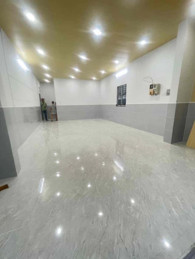 Cho thuê nhà mặt tiền Hoàng Xuân Hoành Tân Phú, TP.HCM – 1 phòng ngủ, giá 12 triệu
