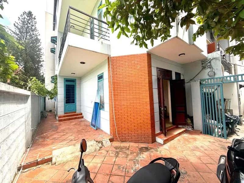 Cho thuê nhà hẻm Trương Công Định Quận Tân Bình, TP.HCM – 5 phòng ngủ, giá 16.5 triệu