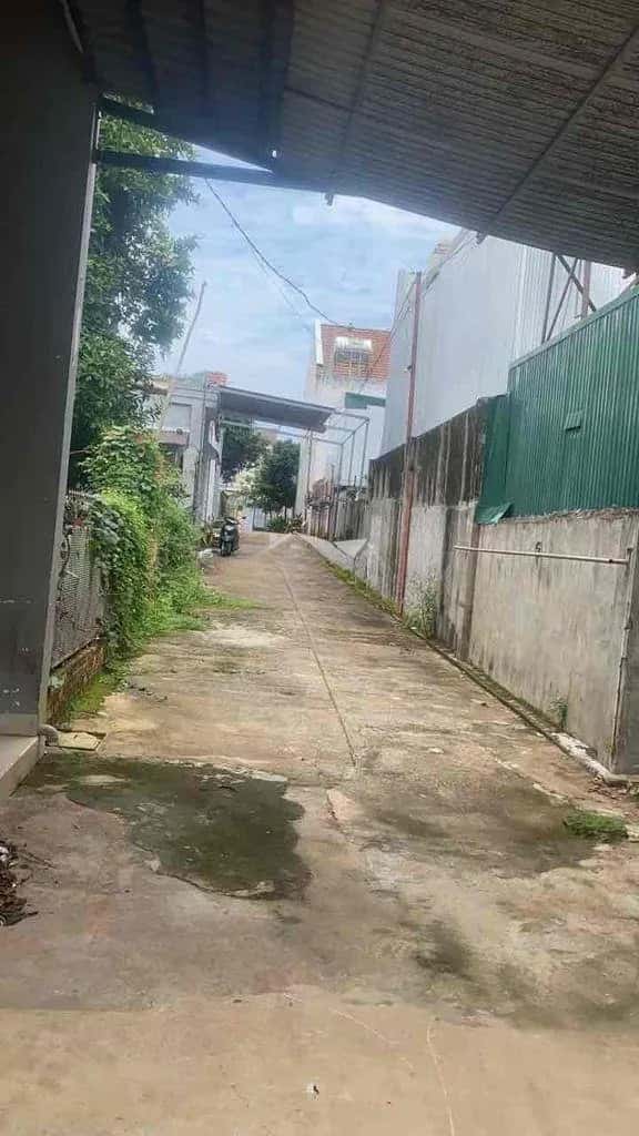 Cho thuê nhà hẻm Trương Đănd Quế Thành phố Buôn Ma Thuột, Đắk Lắk – 3 phòng ngủ, giá 5 triệu
