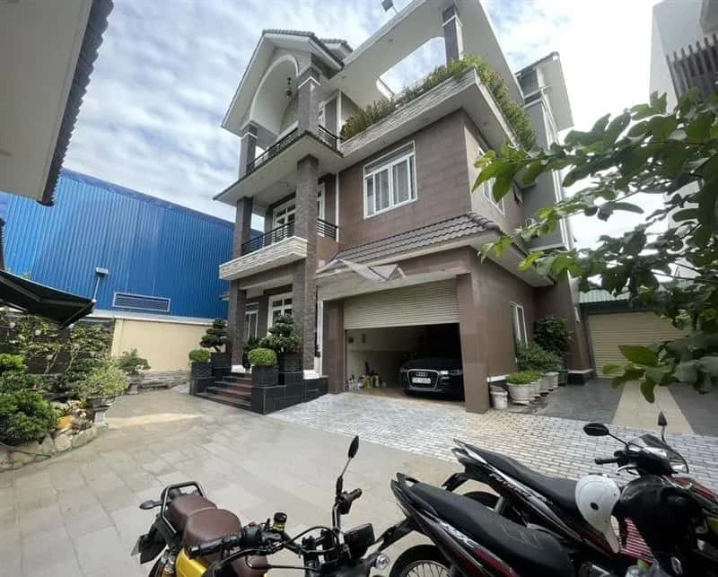 Cho thuê nhà hẻm Lê Hữu Kiều Quận 2 cũ, TP. Thủ Đức – 4 phòng ngủ, giá 80 triệu