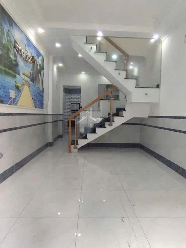 Cho thuê nhà hẻm Quận 12, TP.HCM – 2 phòng ngủ, giá 5.5 triệu