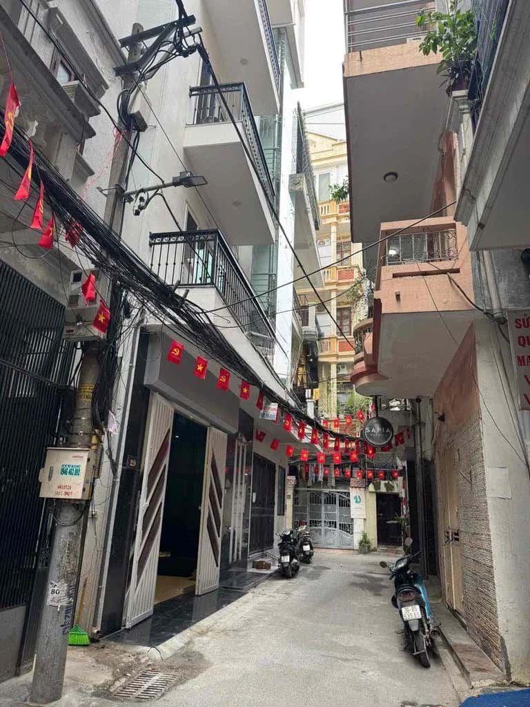 Cho thuê nhà mặt tiền Yên Lãng Đống Đa, Hà Nội – giá 12 triệu
