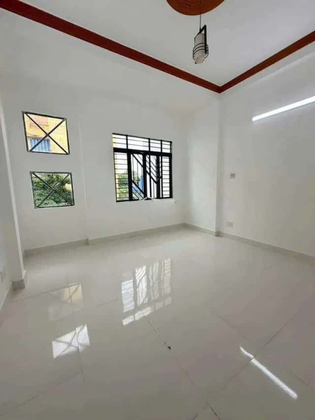 Cho thuê nhà hẻm Bùi Minh Trực Quận 8, TP.HCM – 4 phòng ngủ, giá 15 triệu