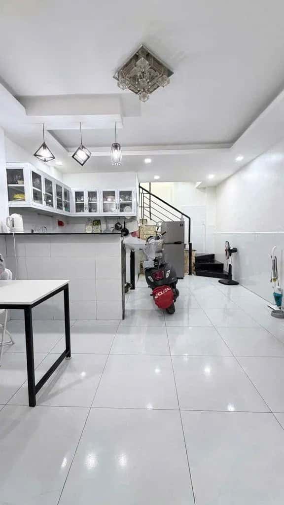 Cho thuê nhà hẻm Huỳnh văn bánh Quận Phú Nhuận, TP.HCM – 1 phòng ngủ, giá 9.5 triệu