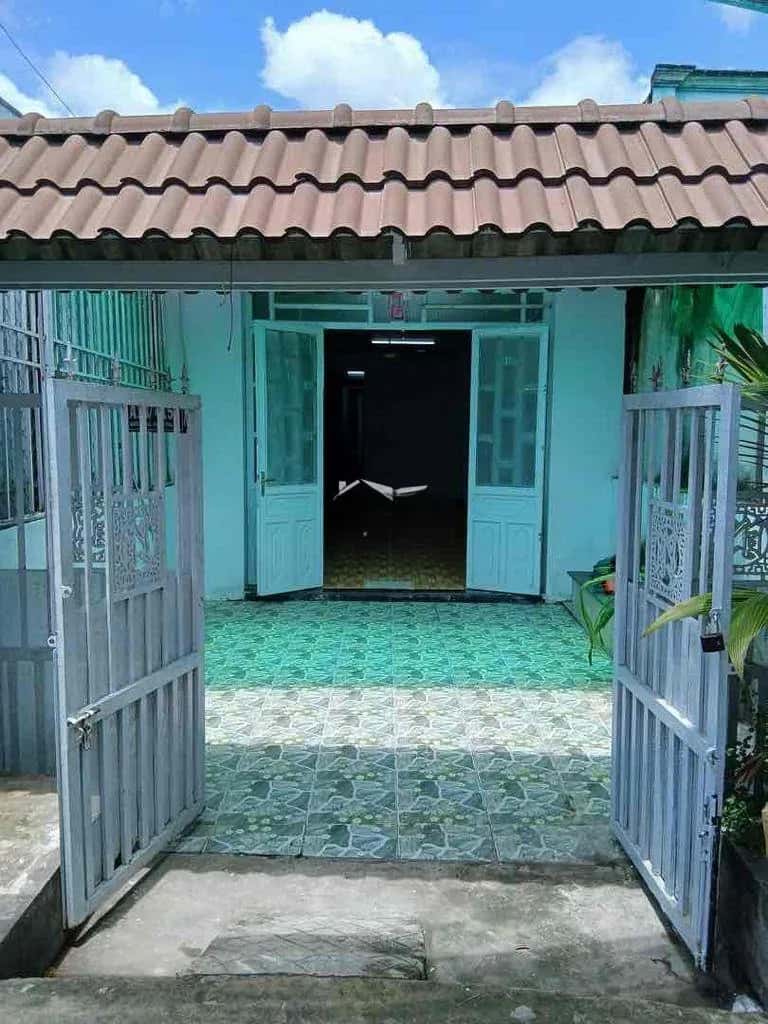 Cho thuê nhà hẻm Chợ Phú Lạc Bình Chánh, TP.HCM – 3 phòng ngủ, giá 8 triệu