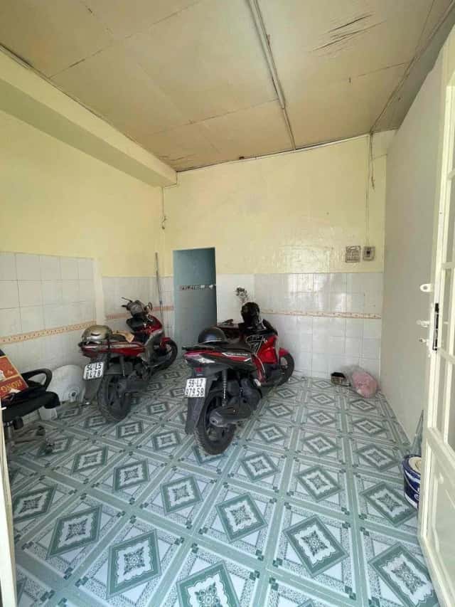 Cho thuê nhà hẻm Đường Hoài Thanh Quận 8, TP.HCM – 2 phòng ngủ, giá 6 triệu