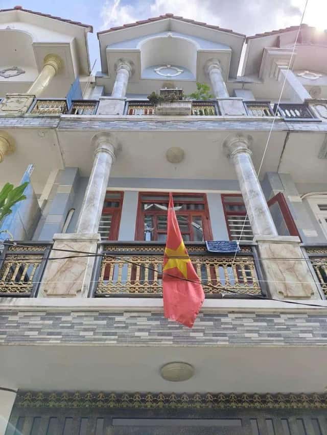 Cho thuê nhà hẻm Quận 12, TP.HCM – 3 phòng ngủ, giá 10 triệu Cho thuê nhà hẻm Quận 12, TP.HCM – 3 phòng ngủ, giá 10 triệu