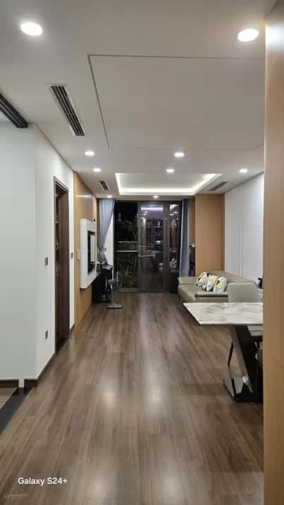 Cho thuê căn hộ chung cư Phố Láng Hạ Đống Đa, Hà Nội – 2 phòng ngủ, giá 24 triệu Cho thuê căn hộ chung cư Phố Láng Hạ Đống Đa, Hà Nội – 2 phòng ngủ, giá 24 triệu